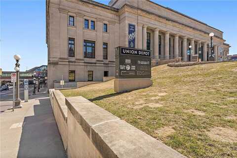 214 4th Street E, Saint Paul, MN 55101