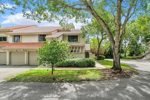 5650 Coach House Circle, Boca Raton, FL 33486