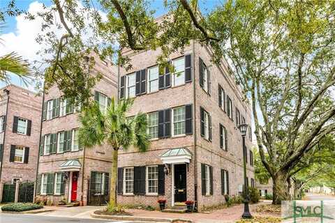 401 E Hull Street, Savannah, GA 31401