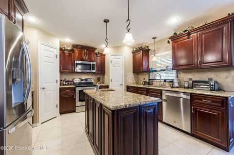 2010 Brookshire Circle, Melbourne, FL 32904