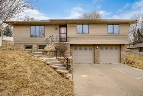 116 SUNNY RIDGE Drive, COUNCIL BLUFFS, IA 51503