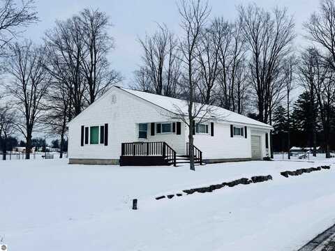 205 E Elmore Street, Manton, MI 49663