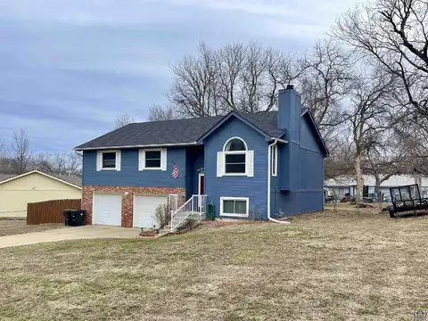 2429 SE Eveningtide WAY, Topeka, KS 66605