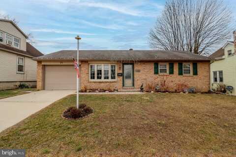 20 MOUL AVENUE, HANOVER, PA 17331