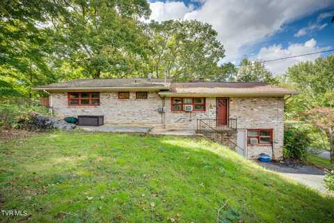 104 Hillmont Drive, Johnson City, TN 37601