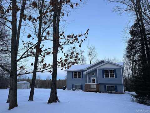 618 N Maple Hill, Gwinn, MI 49841