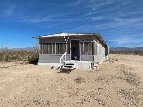 14360 S Aripine Rd Road, Yucca, AZ 86438