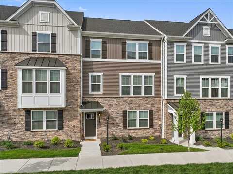 484 Nolan Cir, Cranberry Twp, PA 16066