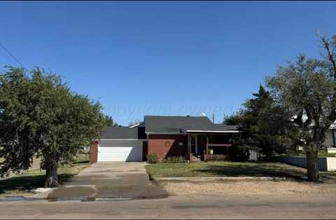 100 Bunavista Street, Borger, TX 79007