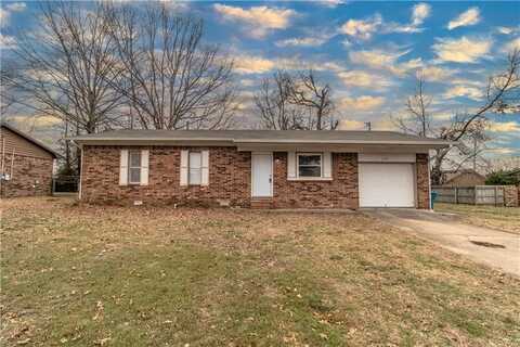 2206 Douglas ST, Bentonville, AR 72712