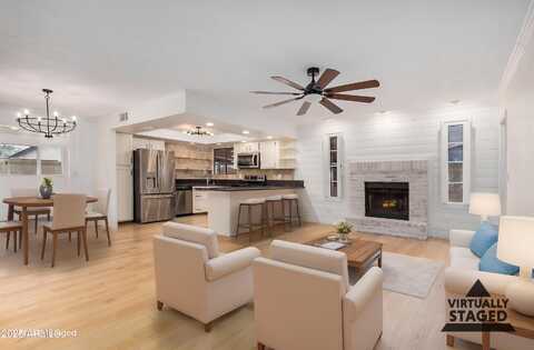 8201 W TUCKEY Lane, Glendale, AZ 85303