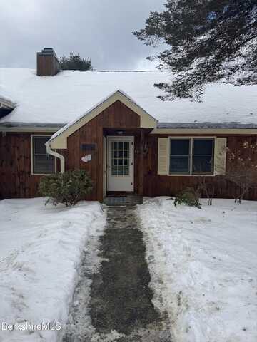 37 Corey Rd, Hancock, MA 01237