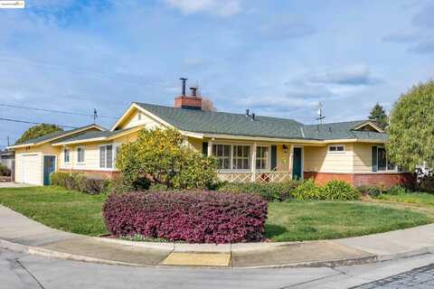 101 Bronson St, Watsonville, CA 95076