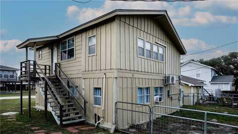 26 Bayberry Circle, Rockport, TX 78382