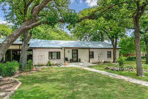 120 Oakhaven Ln, Fredericksburg, TX 78624