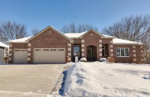 2207 SW Ridgeway Court, Ankeny, IA 50023