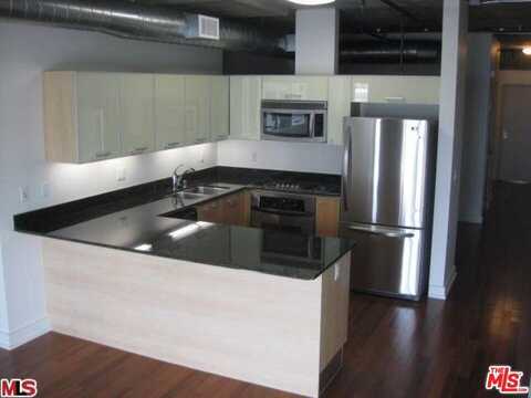 645 W 9TH ST, LOS ANGELES, CA 90015