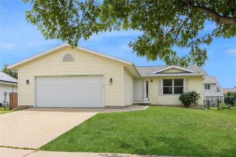 1119 Ashford Drive NE, Cedar Rapids, IA 52402