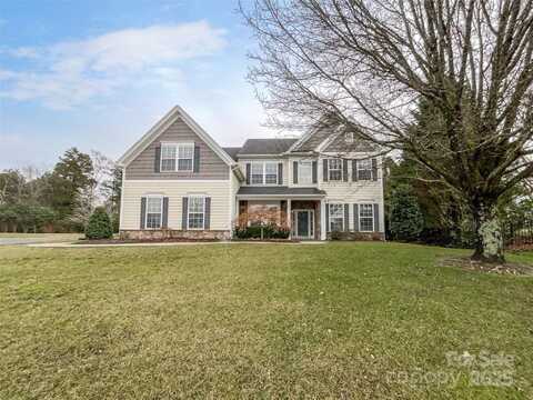 7894 Woodmere Drive, Harrisburg, NC 28075