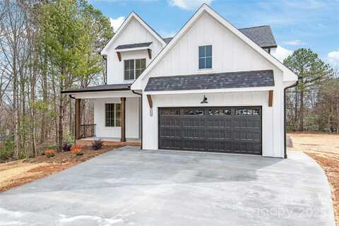 3646 46th Avenue NE, Hickory, NC 28601