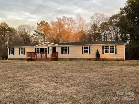 2788 Burnt Leaf Lane, Newton, NC 28658