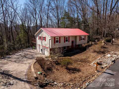 9 Oak Knoll Drive, Hendersonville, NC 28739