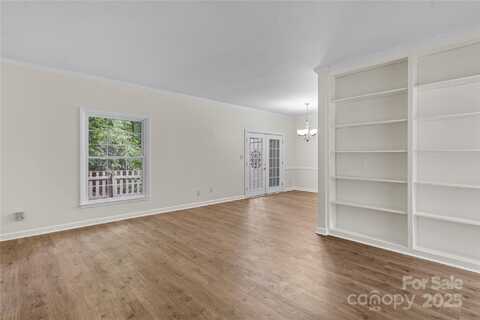 5929 Quail Hollow Road, Charlotte, NC 28210