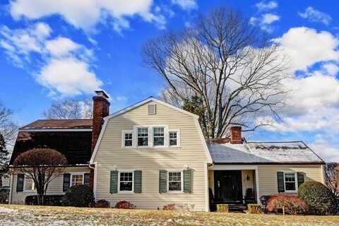 7 Silvermine Woods, Wilton, CT 06897