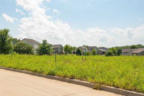 2910 Lake Hill Drive, Des Moines, IA 50320