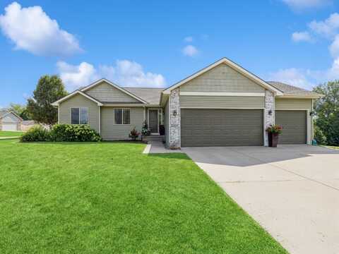 7408 Longboat Drive, Johnston, IA 50131