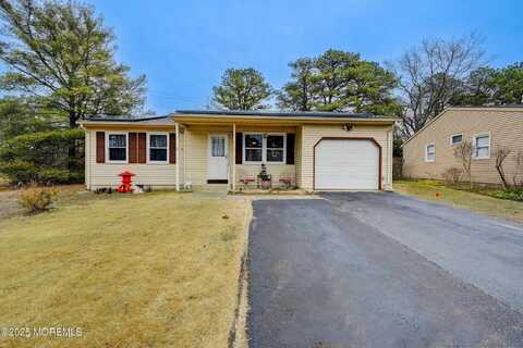 10 Rose Lane, Whiting, NJ 08759