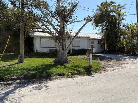 2565 2nd Street, Matlacha, FL 33993