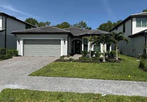10491 Ventana Lane, Naples, FL 34120