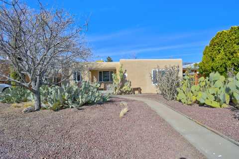 4823 IDLEWILDE Lane SE, Albuquerque, NM 87108