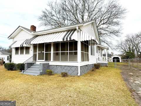 132 Carey Street, Elberton, GA 30635