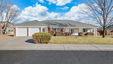 674 Moonridge Circle, Grand Junction, CO 81505