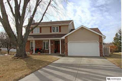 5221 Framton Court, Lincoln, NE 68516