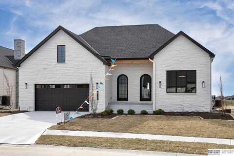 21107 Laurel Avenue, Elkhorn, NE 68022