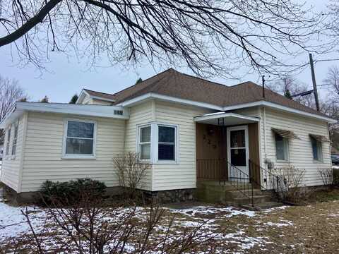 220 E State Street, Belding, MI 48809