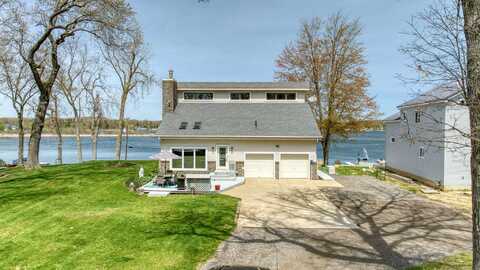 200 Evans Trail, Tipton, MI 49287