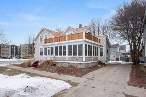 201 Elliott Avenue, Grand Haven, MI 49417