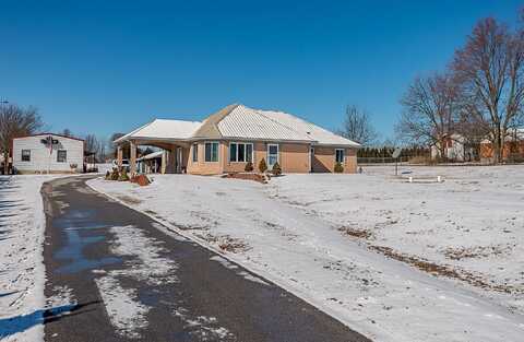 5111 Highway F, Bolivar, MO 65613