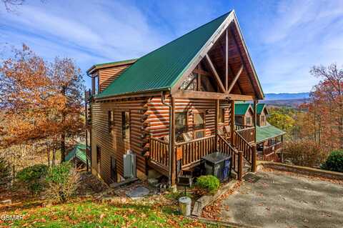 2251 Upper Middle Creek #19, Sevierville, TN 37876