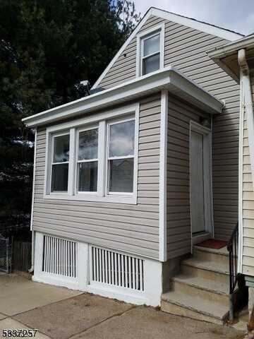 267 Caldwell Ave, Paterson, NJ 07501