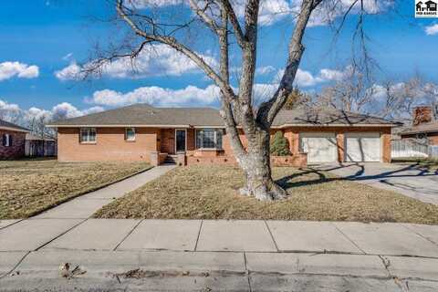 2609 Westminister Dr, Hutchinson, KS 67502