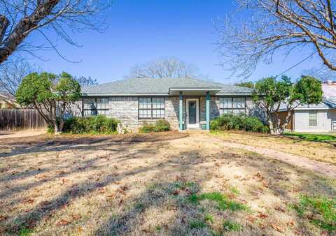 1113 Hackberry Drive, Marble Falls, TX 78654