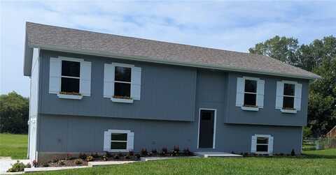 123 NW 171st Road, Warrensburg, MO 64093
