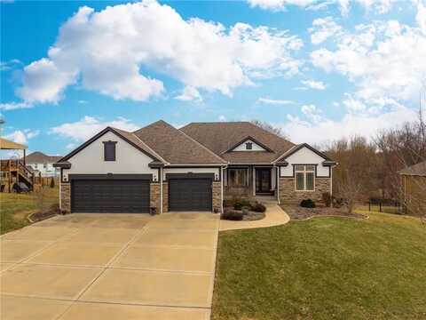 5007 NW 71st Street, Kansas City, MO 64151