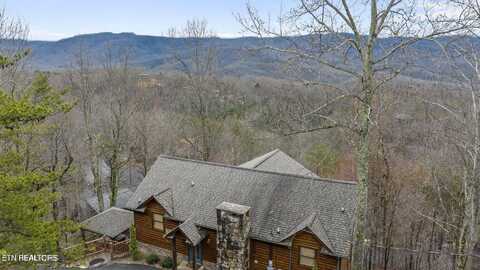 922 Scenic Tr, Gatlinburg, TN 37738