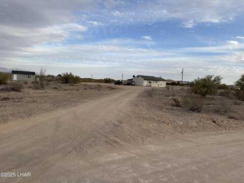 16806 Lawton Rd, Yucca, AZ 86438